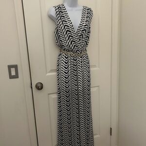 Papaya -Black and White Jumpsuit NWT -Size Medium